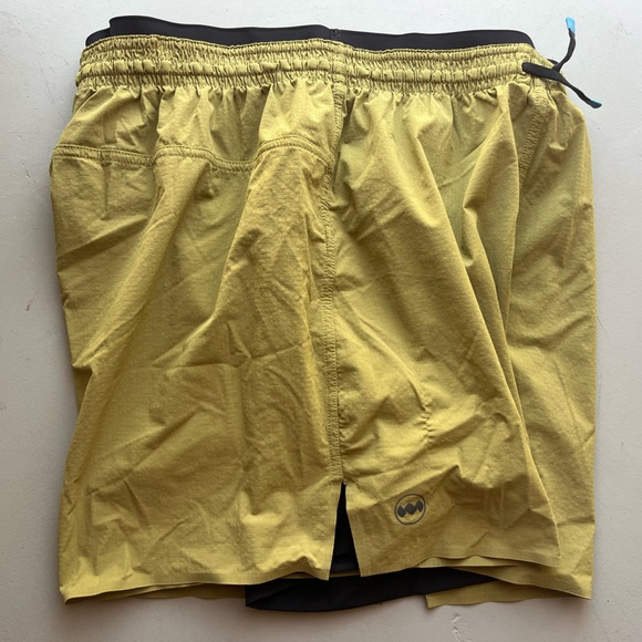 Janji Running Shorts - 5” Inseam - Picture 4 of 4